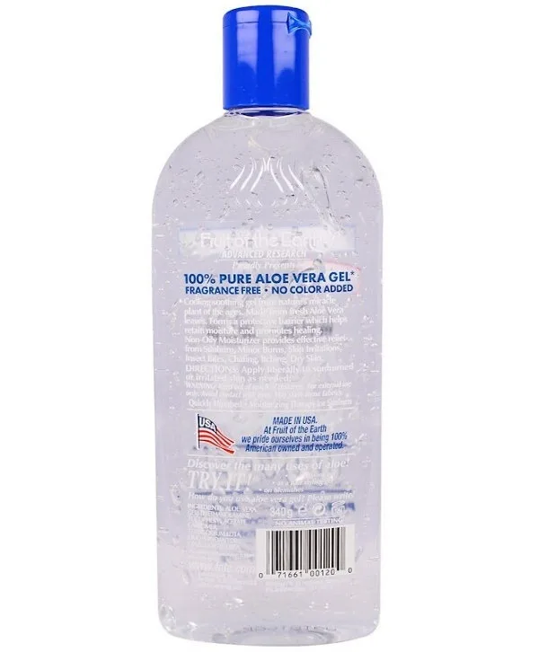 Un flacon de désinfectant pour les mains sur fond blanc présentant le pouvoir apaisant du Fruit de la Terre - Gel d'Aloe Vera, 340g.