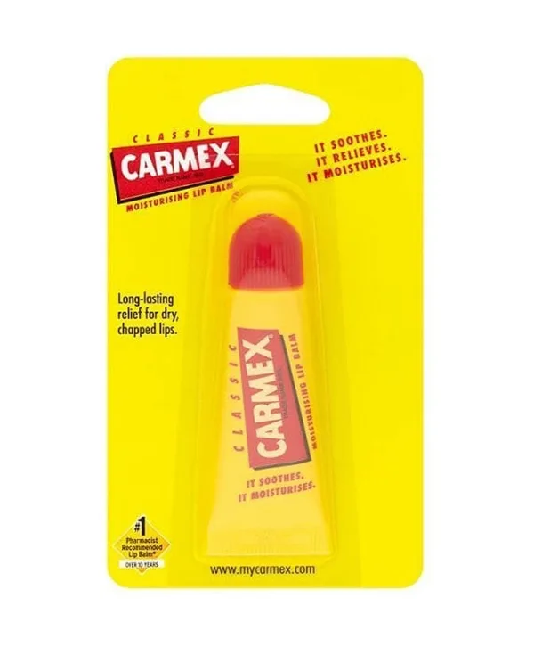 Un paquet de colle Carmex - Le Tube Classic, Baume à Lèvres avec un tube Carmex classique.