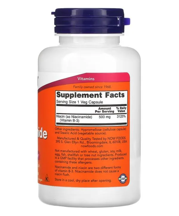 Bouteille blanche de nicotinamide NOW Foods, 500 mg, 100 capsules végétariennes, avec bouchon violet et étiquette orange affichant les informations complémentaires pour 500 mg de nicotinamide par capsule.