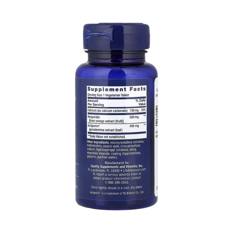 Une bouteille bleue de Life Extension - AMPK Metabolic Activator - 30 comprimés végétariens, avec un bouchon blanc et des informations sur les compléments alimentaires au dos en texte blanc, énumérant des ingrédients tels que le calcium, le magnésium, l'AMPK et l'acide ascorbique.