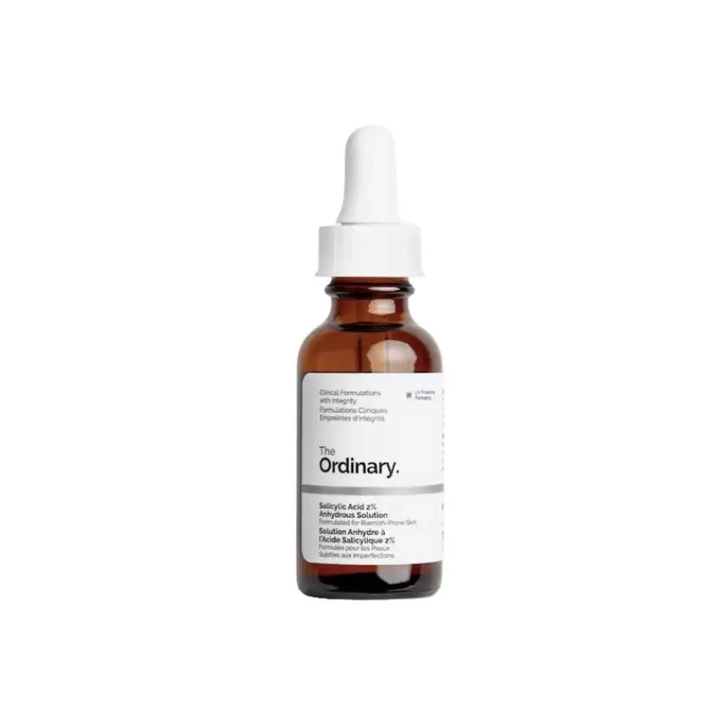 Un flacon compte-gouttes en verre brun de The Ordinary - Salicylic Acid 2% Anhydrous Solution (30 ml) est présenté sur un fond blanc.